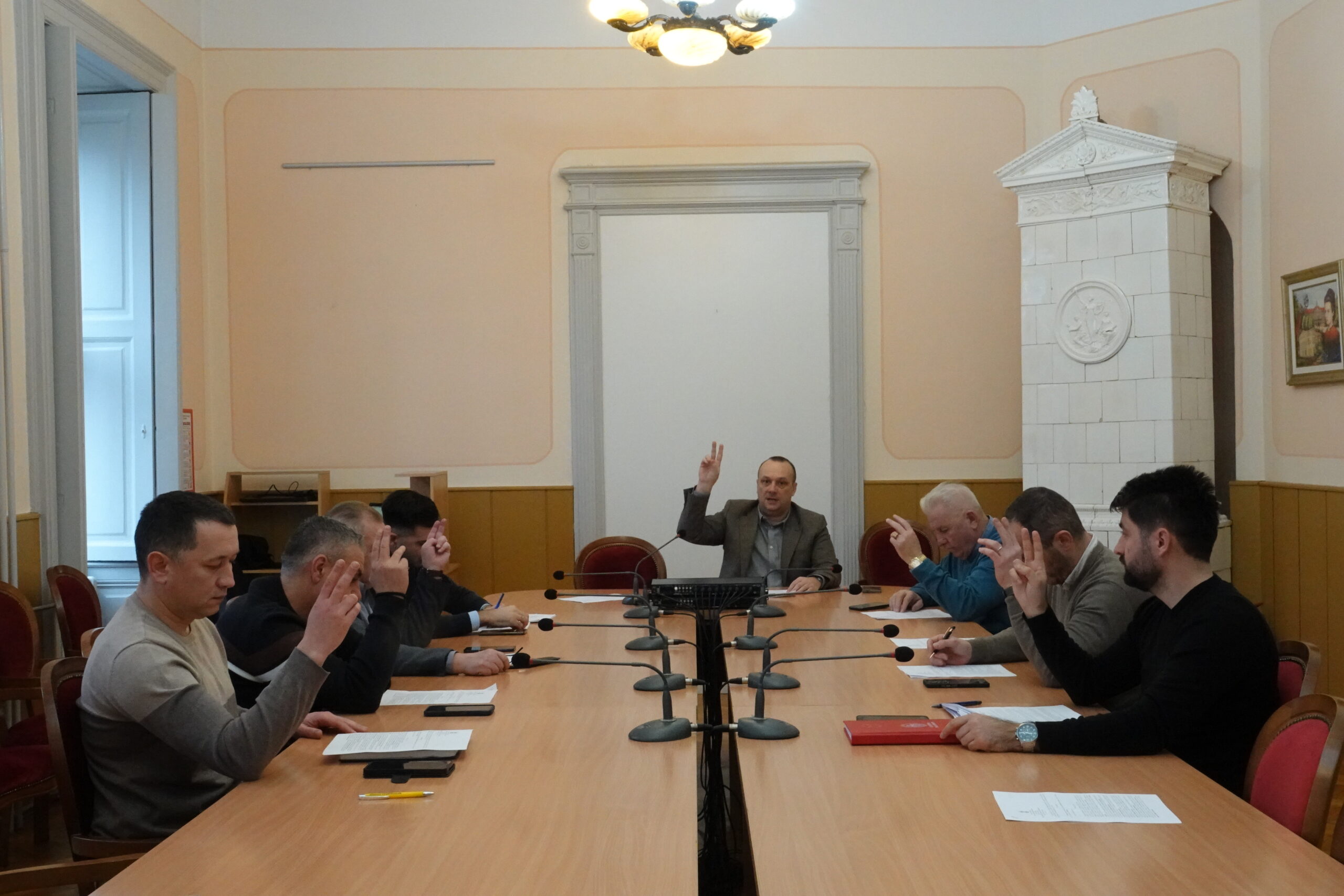 Gradsko veće o sufinansiranju programa „Nauči nemački“ i finansiranju nacionalnih saveta