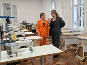 Tehnička škola u Odžacima bogatija za tri potpuno opremljena kabineta