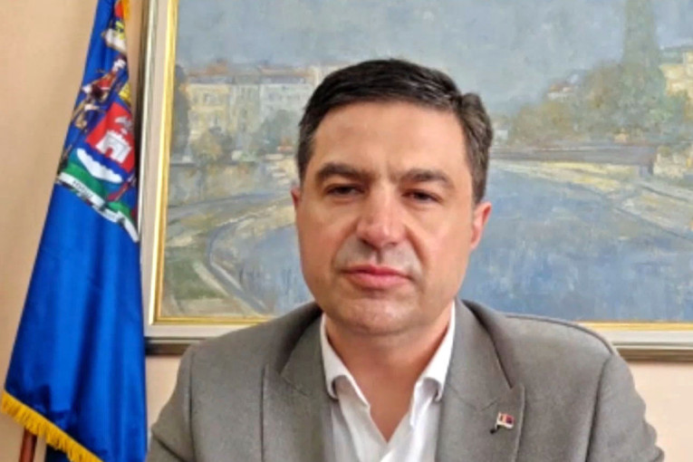 Gradonačelnik Niša sprečio krađu! Pavlović razoružao nasilnika
