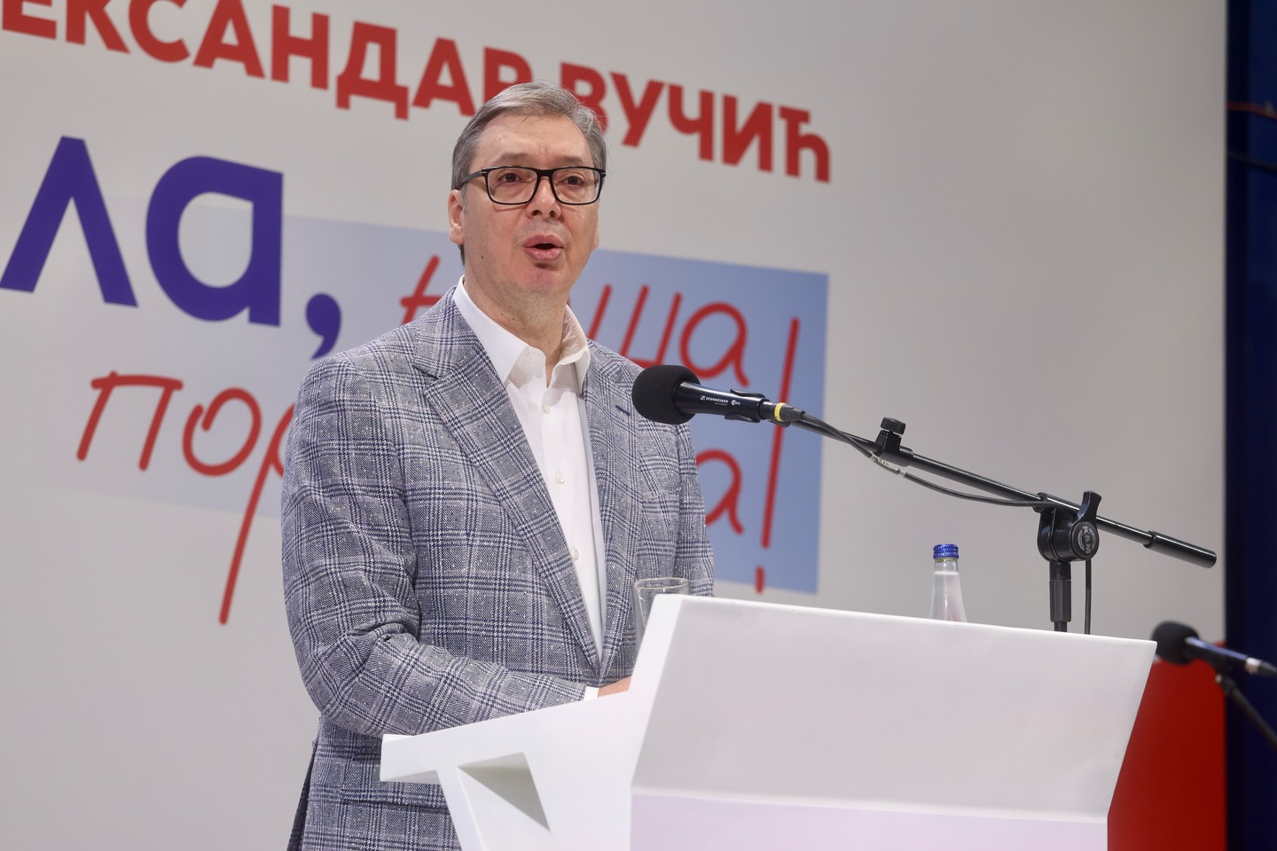 (VIDEO+FOTO) Vučić posetio Kulu i najavio nove investicije za Zapadnobački okrug
