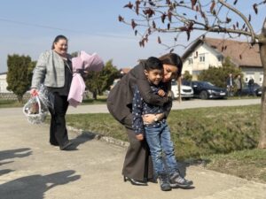 (FOTO) Od ideje do brenda: ministarka Mesarović posetila radionicu u Crvenki